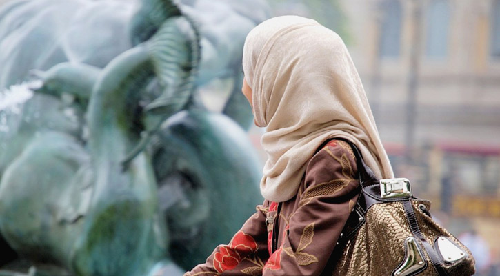 মুসলিম নারীদের বিভিন্ন ক্ষেত্রে কীর্তি-অবদান