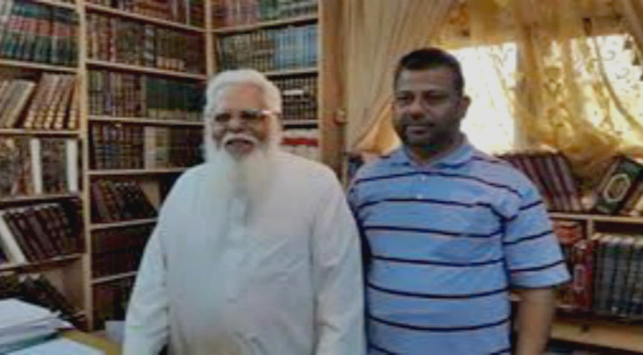 অমুসলিম পরিবার থেকে হাদিস বিশারদ!