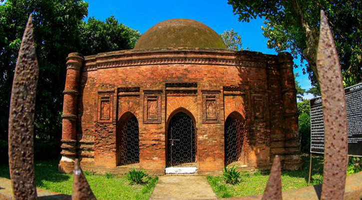 সোনারগাঁওয়ের ঐতিহ্য গোয়ালদি মসজিদ