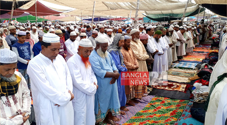 বিশ্ব ইজতেমার জুমার নামাজে লাখো মুসল্লি