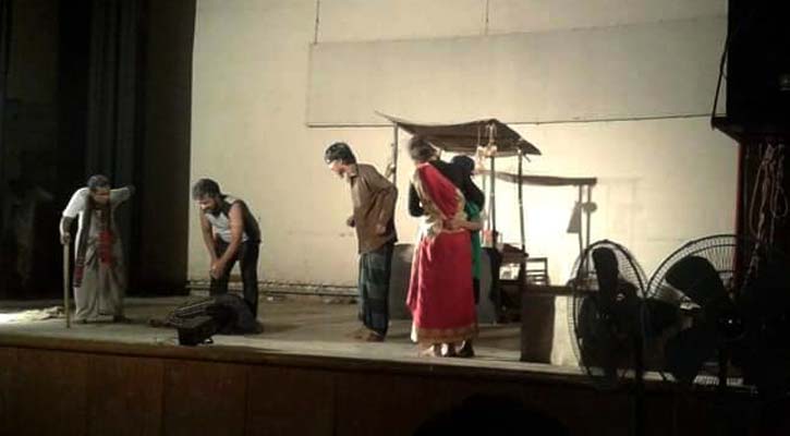 ফেনীতে শেষ হলো সপ্তাহব্যাপী নাট্যোৎসব