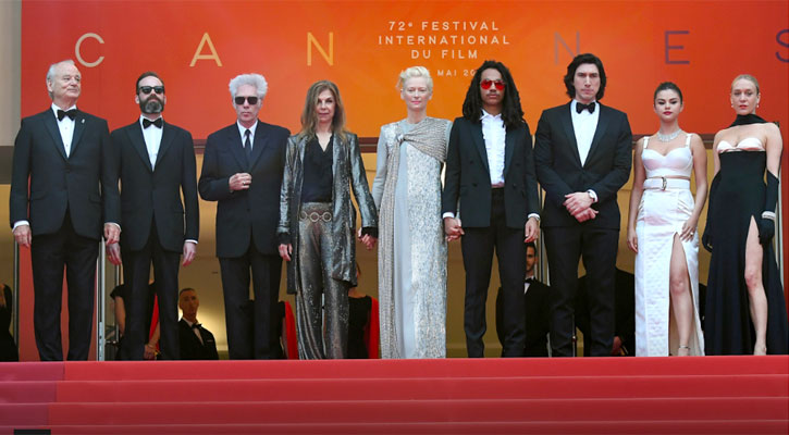 জমকালো উদ্বোধনে পর্দা উঠলো কান চলচ্চিত্র উৎসবের