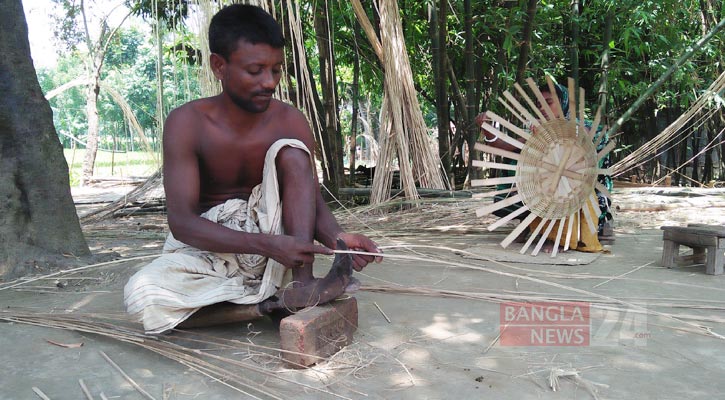ব্যস্ত সময় পার করছেন চাঙ্গাড়ি কারিগররা 