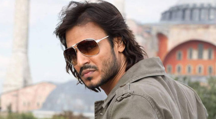 ক্ষমা চাইলেন বিবেক