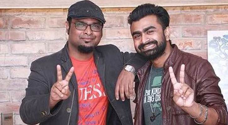 একসঙ্গে এবারই প্রথম