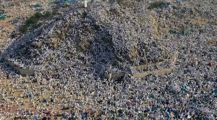 আজ পবিত্র হজ, ‘লাব্বাইক’ ধ্বনিতে মুখরিত হবে আরাফাত