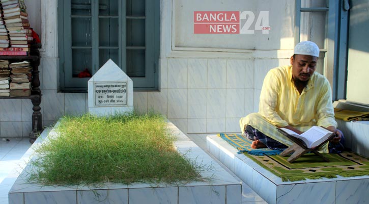 ৯১ বছর ধরে অবিরাম চলছে কোরআন পাঠ