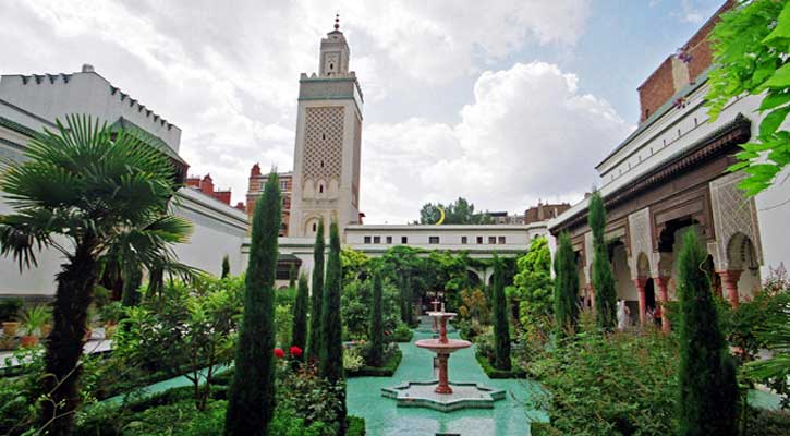 ‘মুসলিমদের আত্মত্যাগের সাক্ষী’ প্যারিস গ্র্যান্ড মসজিদ