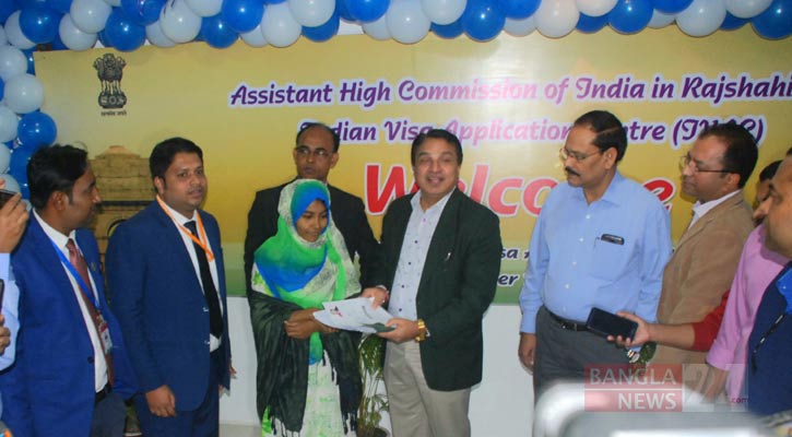 রাজশাহীতে এক বছরে আড়াই লাখ ভারতীয় ভিসা ইস্যু