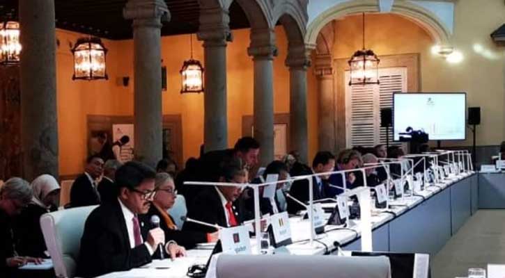 রোহিঙ্গাদের ফেরাতে মিয়ানমারকে চাপ দেওয়ার আহ্বান