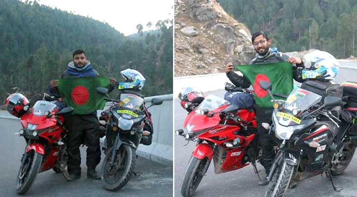 ওমরাহ পালনে মোটরসাইকেলে মক্কার পথে ২ বাংলাদেশি তরুণ