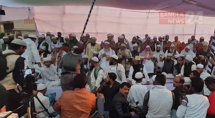 ভেঙে পড়লো শফি হুজুরের সমাবেশ মঞ্চ
