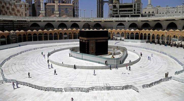 সৌদিতে দুই মসজিদে তারাবির অনুমতি