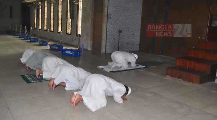 শর্তসাপেক্ষে ৭ মে থেকে মসজিদে জামাতের অনুমতি