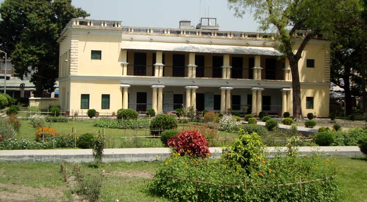 প্রথমবার জন্মজয়ন্তীতে নীরব শাহজাদপুর রবীন্দ্র কাছারিবাড়ি