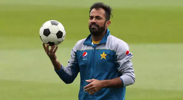 পাকিস্তানের সংক্ষিপ্ত টেস্ট দল ঘোষণা, ফিরলেন ওয়াহাব রিয়াজ