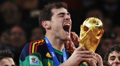 ফুটবলকে বিদায় বললেন ক্যাসিয়াস