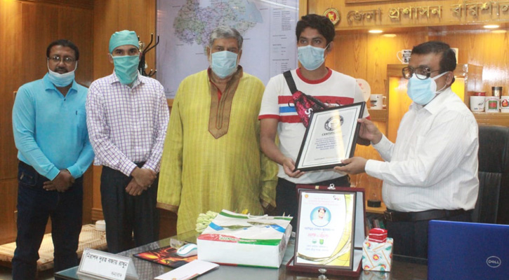 গিনেস বুকে নাম লেখানো জুবায়েরকে সংবর্ধনা