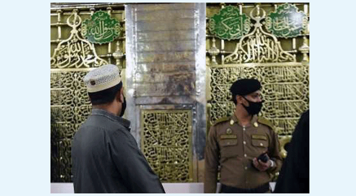 অবশেষে জিয়ারতের জন্য খুলে দেওয়া হলো রাসুলের (সা.) রওজা