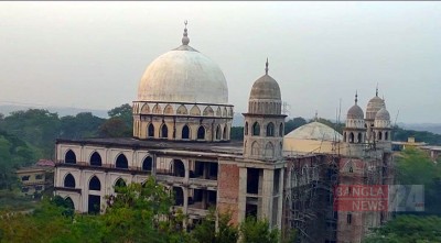 একসঙ্গে ১৭ হাজার মুসল্লি নামাজ পড়তে পারবেন ইবির মসজিদে