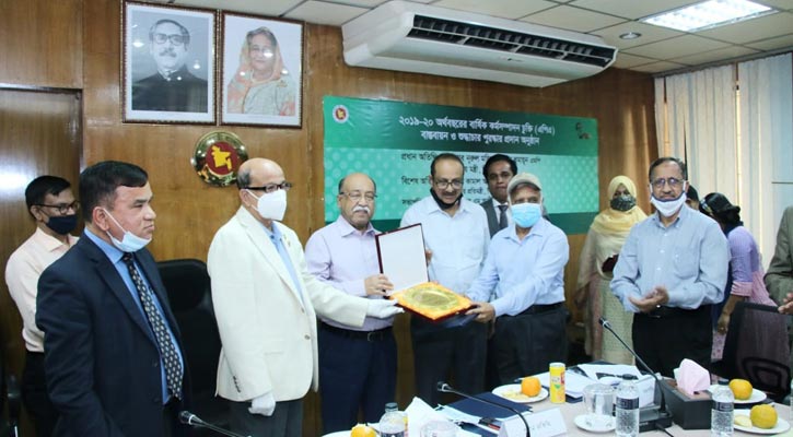 শিল্প মন্ত্রণালয়ের পুরস্কার পেলো ৭ ব্যক্তি-প্রতিষ্ঠান