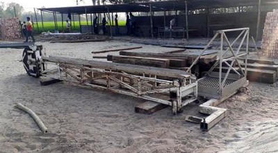 চিরিরবন্দরে ধানক্ষেতে লোহার খনি!