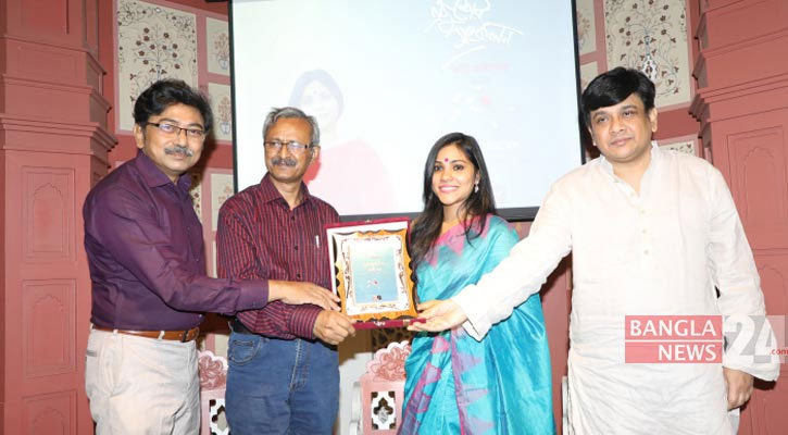 কবিতায় পুরনো শব্দকে ফিরিয়ে আনতে হবে: জুয়েল মাজহার