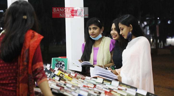 হওয়া না হওয়ার দোলাচলে বইমেলা