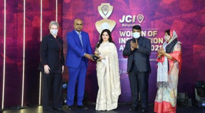 ওমেন অব ইন্সপিরেশন অ্যাওয়ার্ড পেলেন রুখমিলা জামান