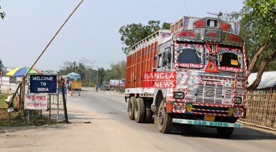 বুড়িমারী স্থলবন্দরে আমদানি-রপ্তানি বন্ধ