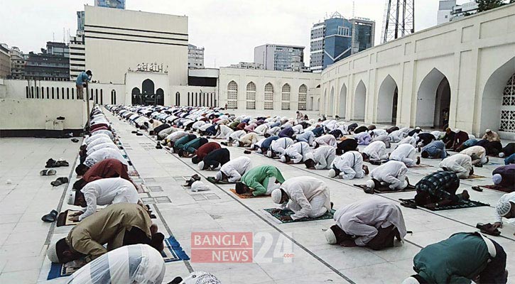 বায়তুল মোকাররমে ঈদুল ফিতরের নামাজের ৫ জামাত