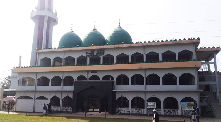 কিশোরগঞ্জে সাড়ে ৫ হাজার মসজিদে ঈদের জামাত