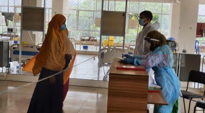 করোনারোগীদের নিয়েই ঈদ ডিএনসিসি হাসপাতালের স্বাস্থ্যকর্মীদের