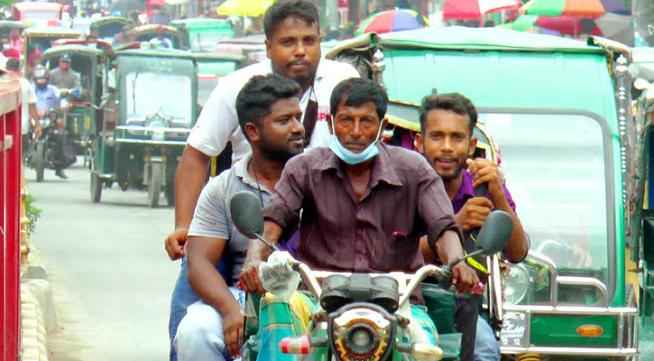 চাঁপাইয়ের পর এবার রাজশাহীতে করোনার ছোবল