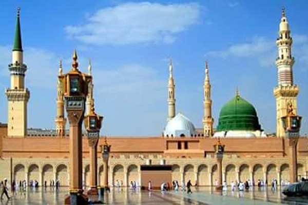 প্রিয় নবী (সা.) এর দান-সদকা