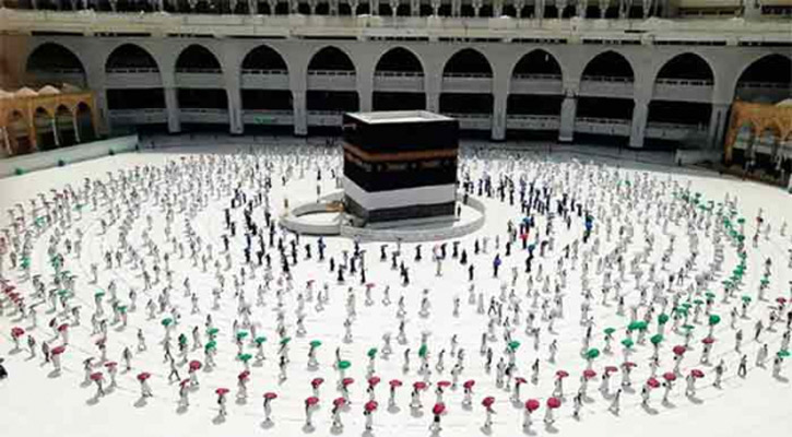 বাংলাদেশিদের ওমরাহ কার্যক্রম শুরু