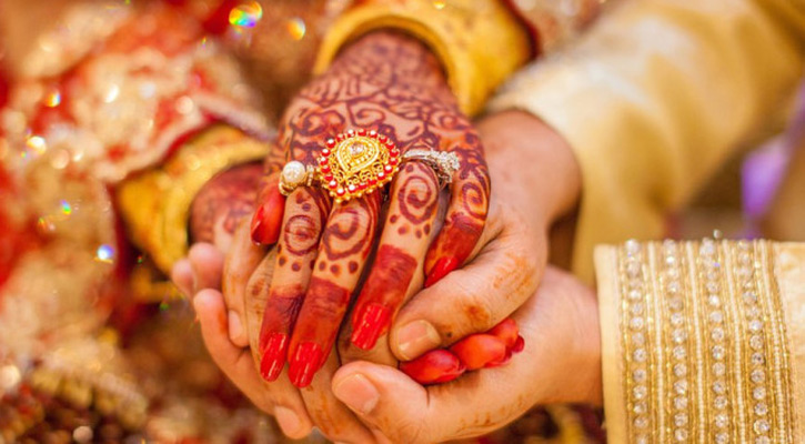 যেসব নারী-পুরুষকে বিয়ে ইসলামে অবৈধ 