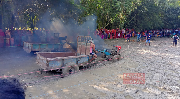 গাংনীতে পাওয়ার টিলার প্রতিযোগিতা, পুরস্কার খাসি