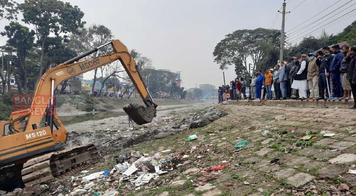 মধুমতি লেকের পলি অপসারণ শুরু