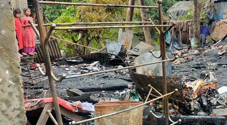 ইন্দুরকানীতে আগুনে পুড়লো ৬ দোকান, ৫০ লাখ টাকার ক্ষতি