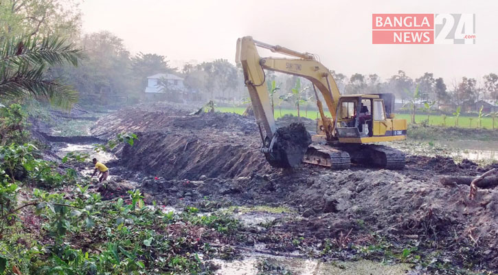 খাল খননে নতুন স্বপ্ন দেখছেন কৃষকরা