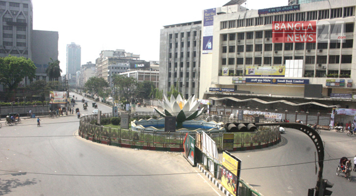 ছুটির দিনে ফাঁকা রাজধানীর সড়ক