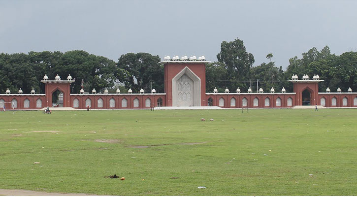 এশিয়ার সর্ববৃহৎ ঈদ জামাতের জন্য প্রস্তুত গোর-এ শহীদ ময়দান