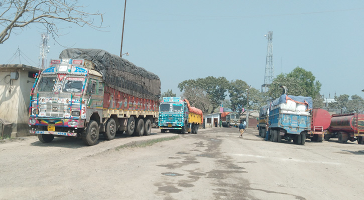 ৬ দিন পর হিলি স্থলবন্দরের কার্যক্রম ফের শুরু