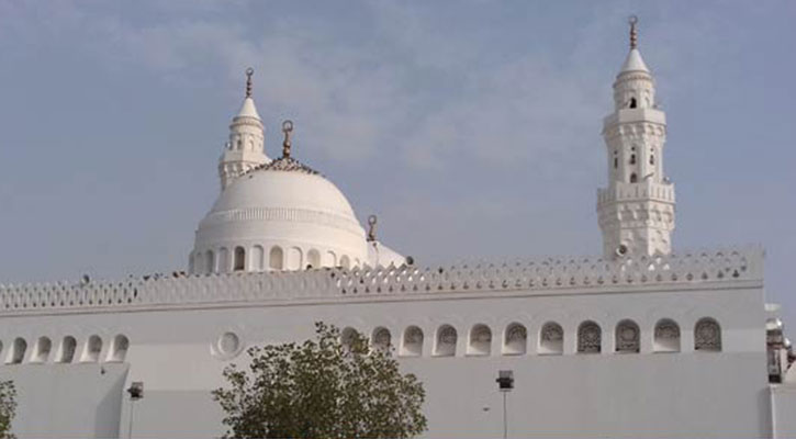 ইতিহাসের সাক্ষী দুই কেবলার মসজিদ