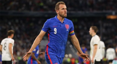 মেসি-রোনালদোর চেয়েও এগিয়ে হ্যারি কেইন!