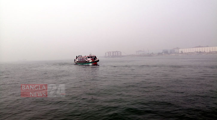 বাংলাবাজার-শিমুলিয়া রুটে নৌযান চলাচল স্বাভাবিক