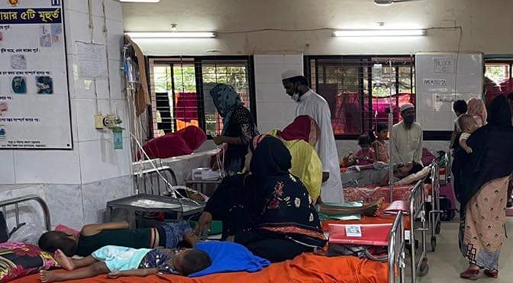১ মাসে আক্রান্ত ৫ হাজার, রোহিঙ্গা ক্যাম্পে বাড়ছে ডেঙ্গুরোগী