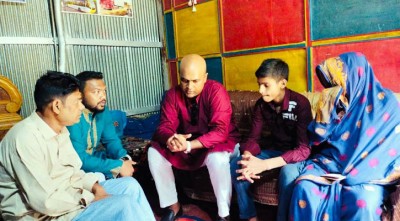 সীতাকুণ্ডে বিস্ফোরণে নিহত শাহাদাতের পরিবারের পাশে যুবলীগ নেতা এলিট