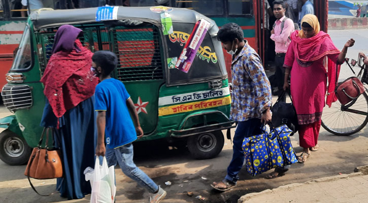 ঈদ শেষে রাজধানীতে ফিরছেন কর্মজীবীরা